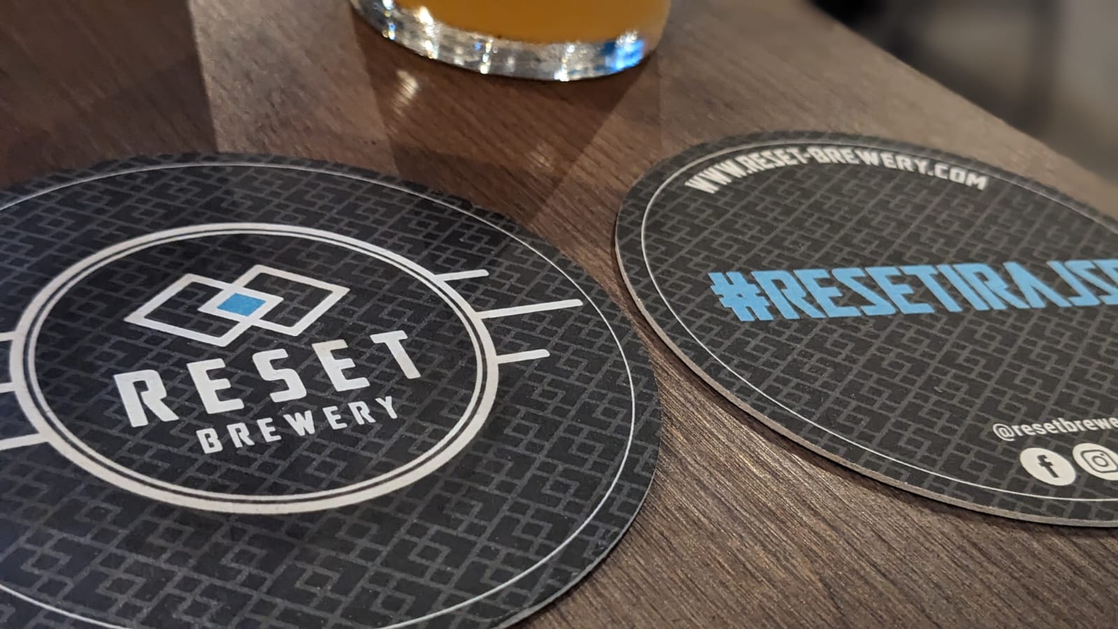 Bierdeckel RESET